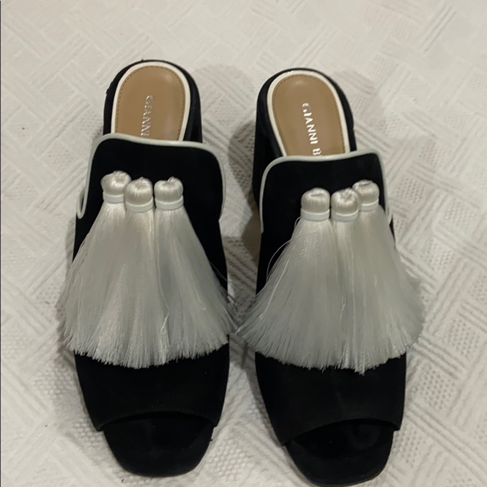 Gianni bini black suede tassel heels 10